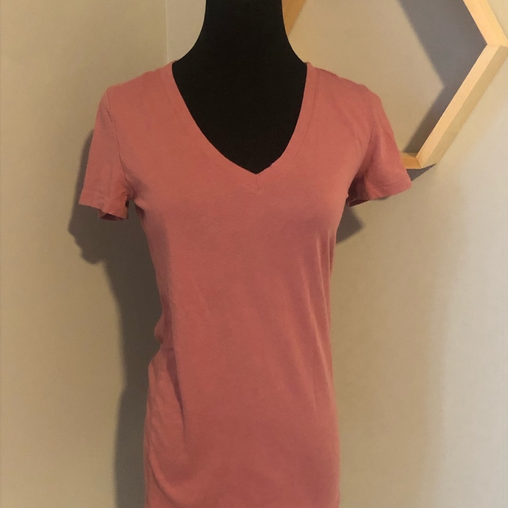 Victoria Secret PINK women’s t-shirt